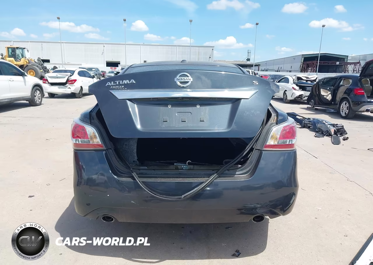 2015 Nissan Altima 2.5 S VIN:1N4AL3AP9FN863695 - 17