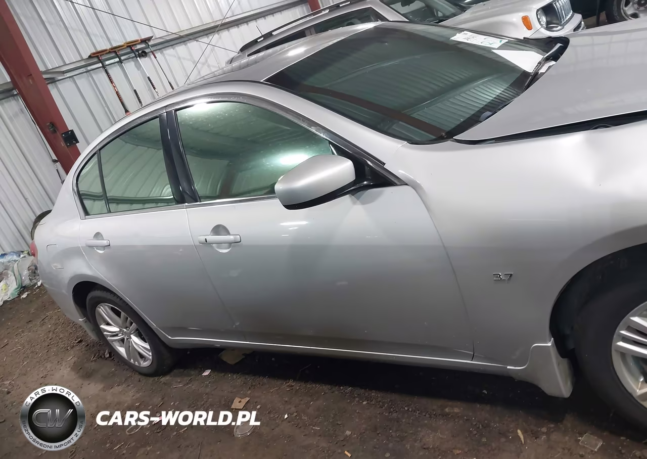 2015 Infiniti Q40 VIN:JN1CV6AR0FM650353 - 13
