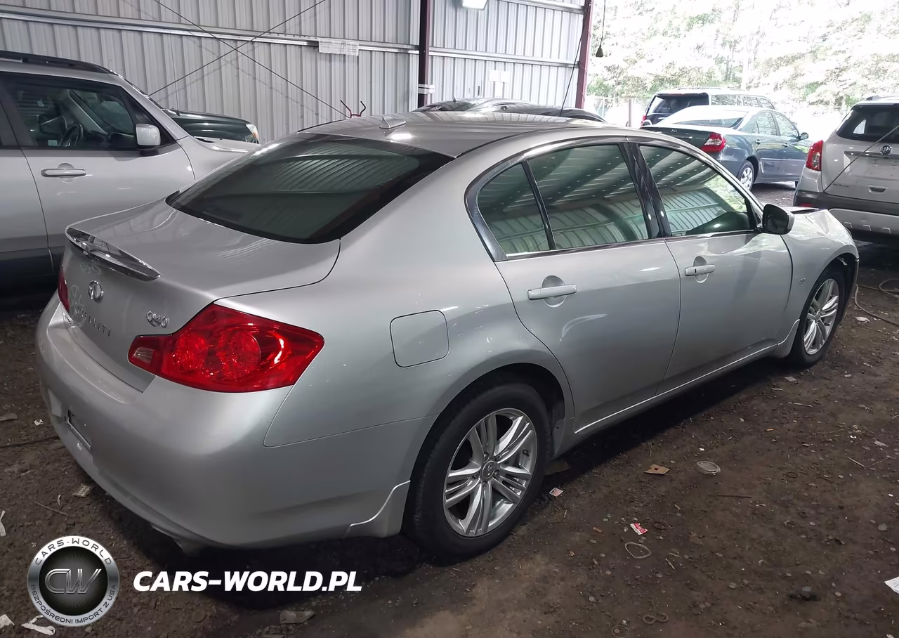 2015 Infiniti Q40 VIN:JN1CV6AR0FM650353 - 4
