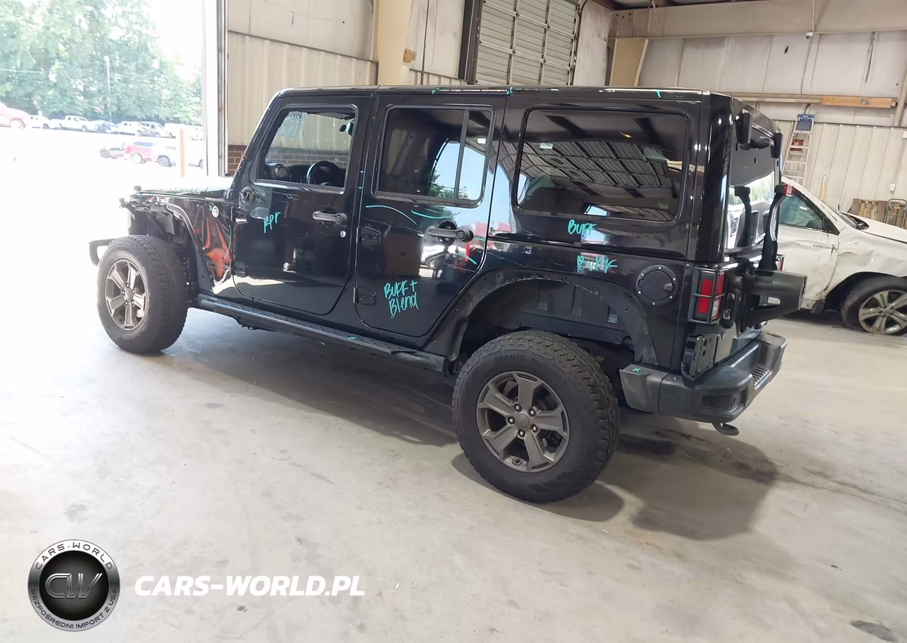 2018 Jeep Wrangler Jk Unlimited Golden Eagle 4X4 VIN:1C4HJWDG7JL892256 - 3