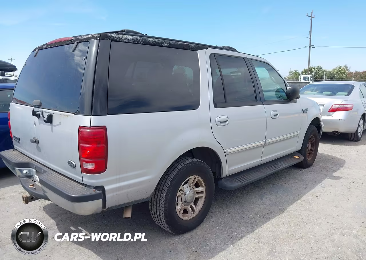 2000 Ford Expedition Xlt VIN:1FMRU156XYLC32710 - 4