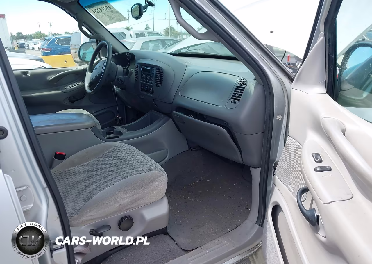 2000 Ford Expedition Xlt VIN:1FMRU156XYLC32710 - 5
