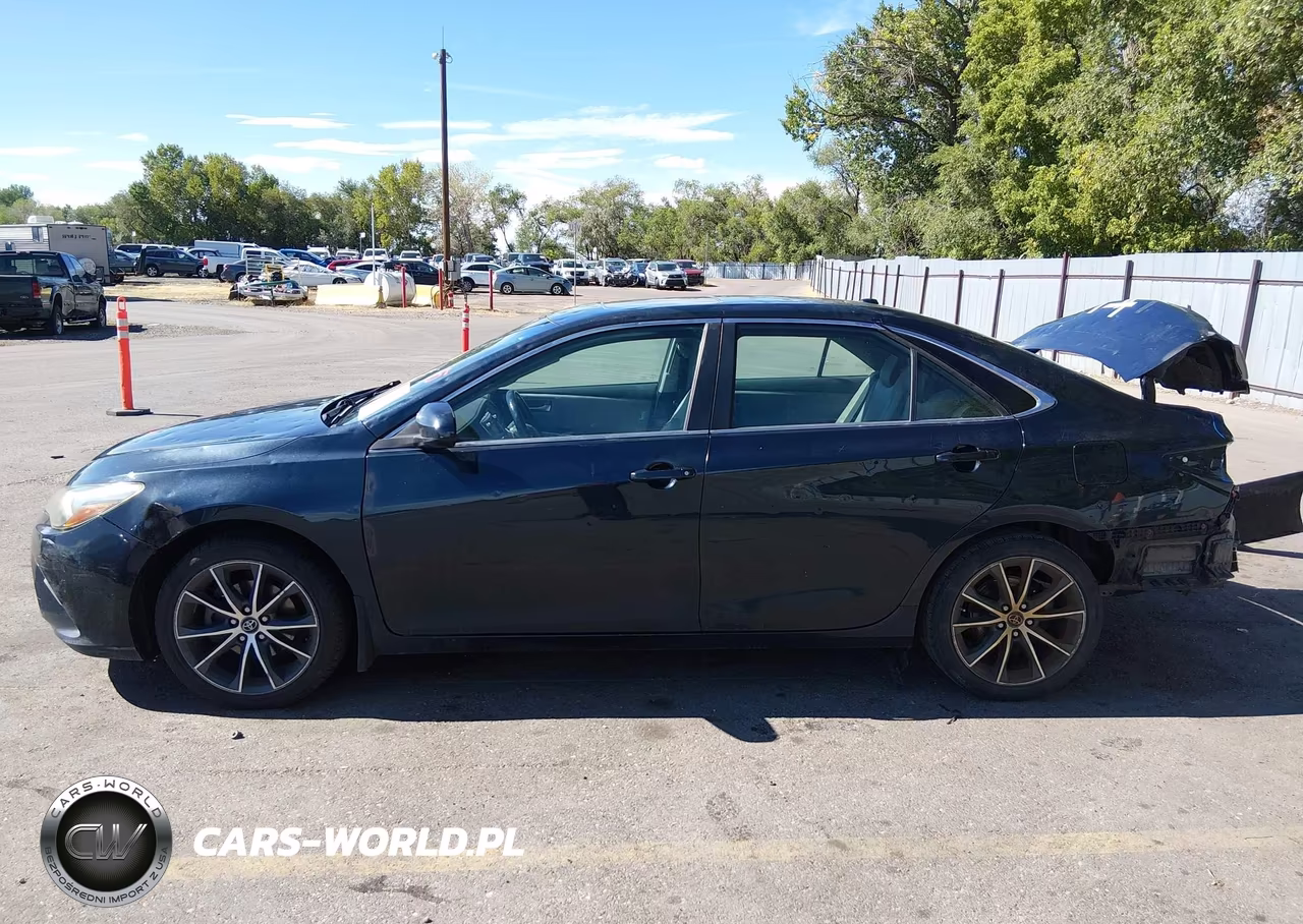 2016 Toyota Camry Xse VIN:4T1BF1FK0GU607925 - 15