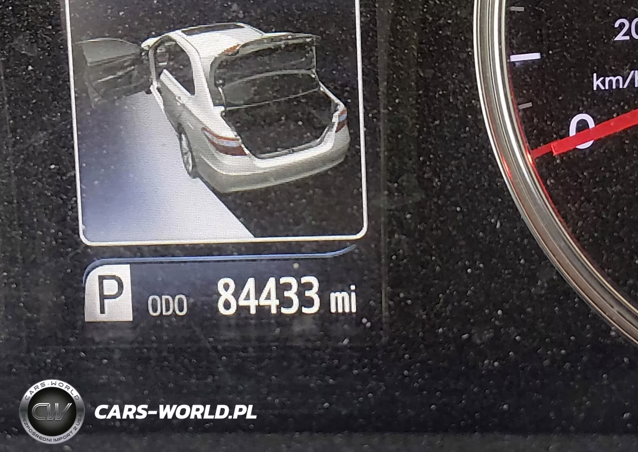 2016 Toyota Camry Xse VIN:4T1BF1FK0GU607925 - 16