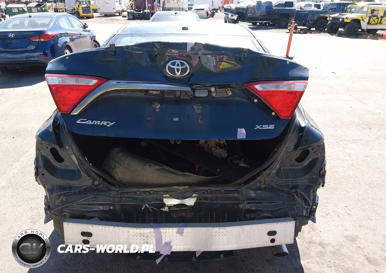 2016 Toyota Camry Xse VIN:4T1BF1FK0GU607925 - 17
