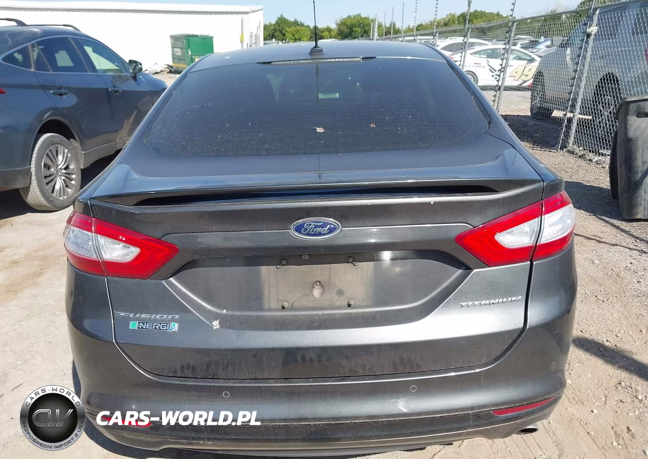 2016 Ford Fusion Energi Titanium VIN:3FA6P0SU5GR115117 - 16