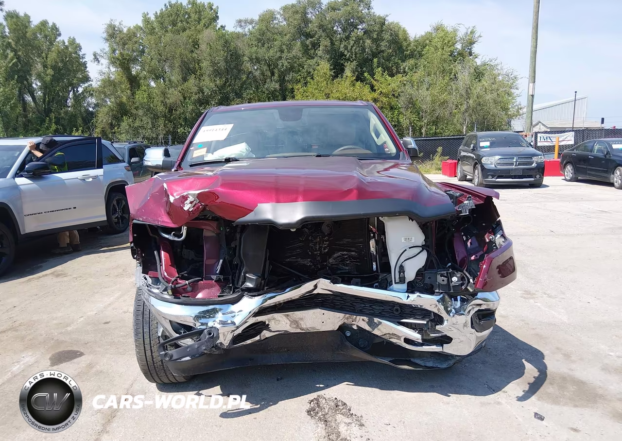 2019 Ram 1500 Laramie 4X4 5'7 Box VIN:1C6SRFJTXKN634651 - 13