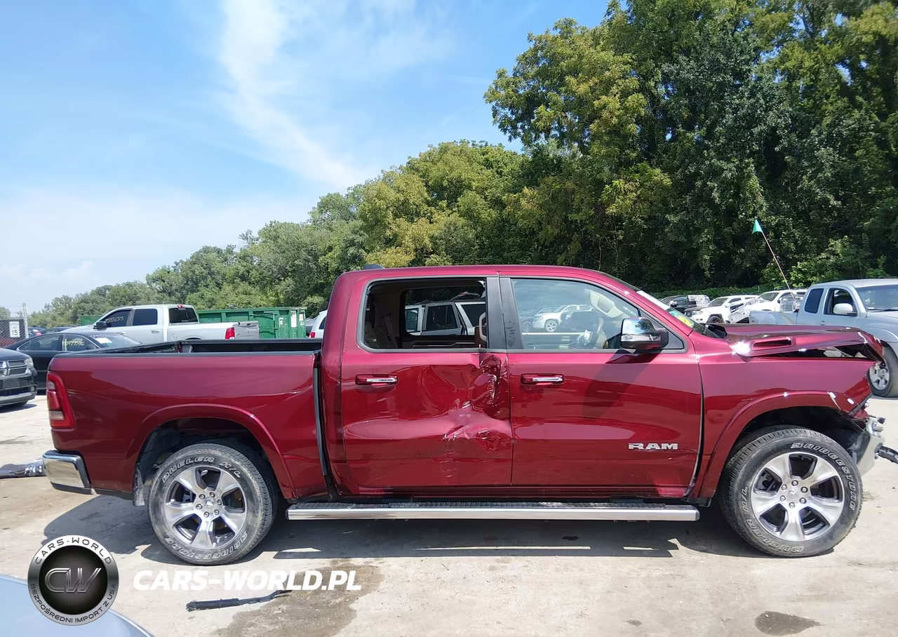 2019 Ram 1500 Laramie 4X4 5'7 Box VIN:1C6SRFJTXKN634651 - 14