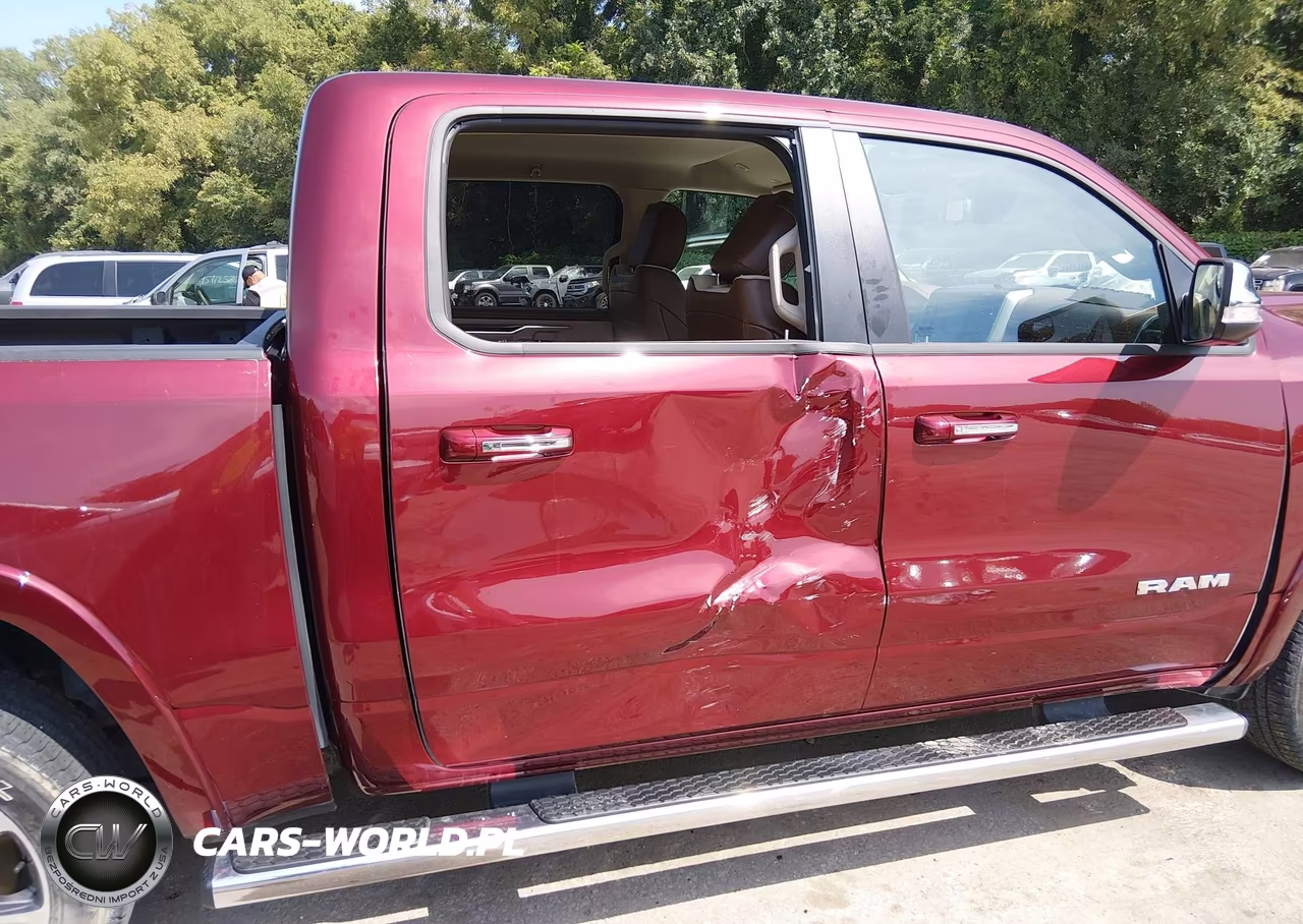 2019 Ram 1500 Laramie 4X4 5'7 Box VIN:1C6SRFJTXKN634651 - 18