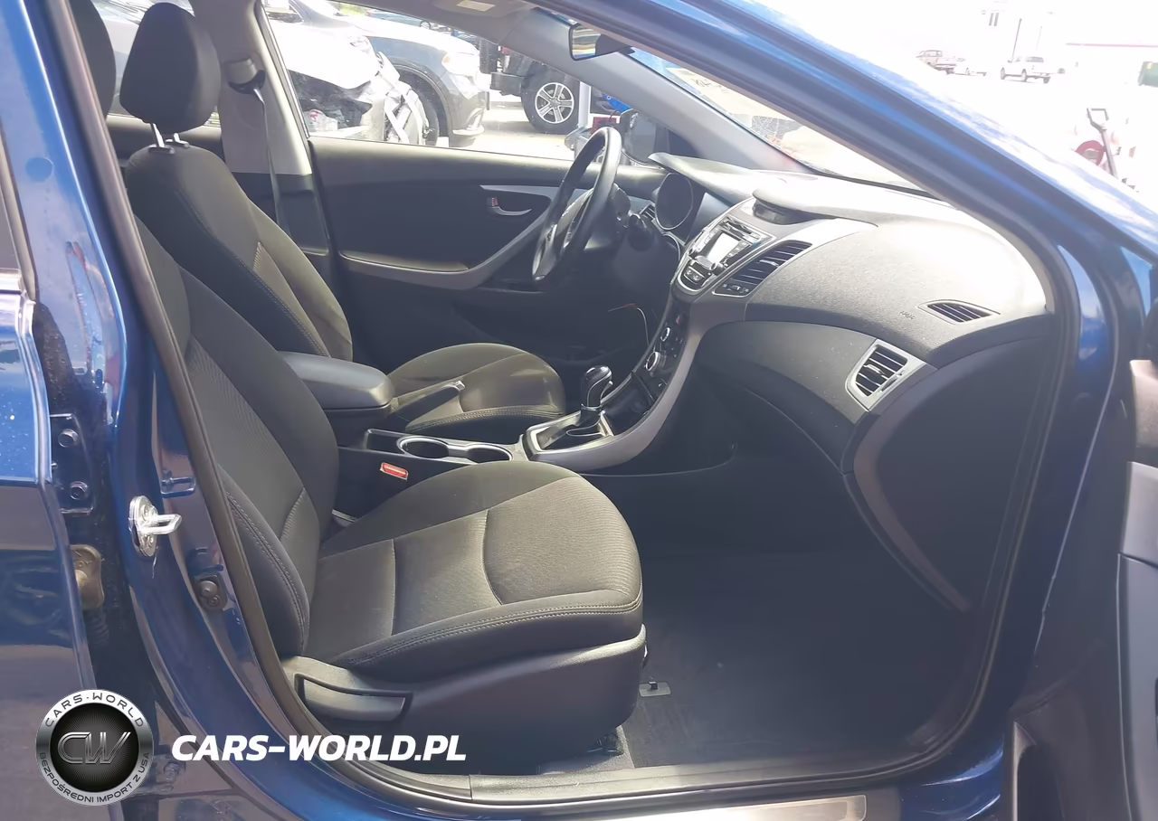 2016 Hyundai Elantra Value Edition VIN:5NPDH4AE4GH732740 - 5