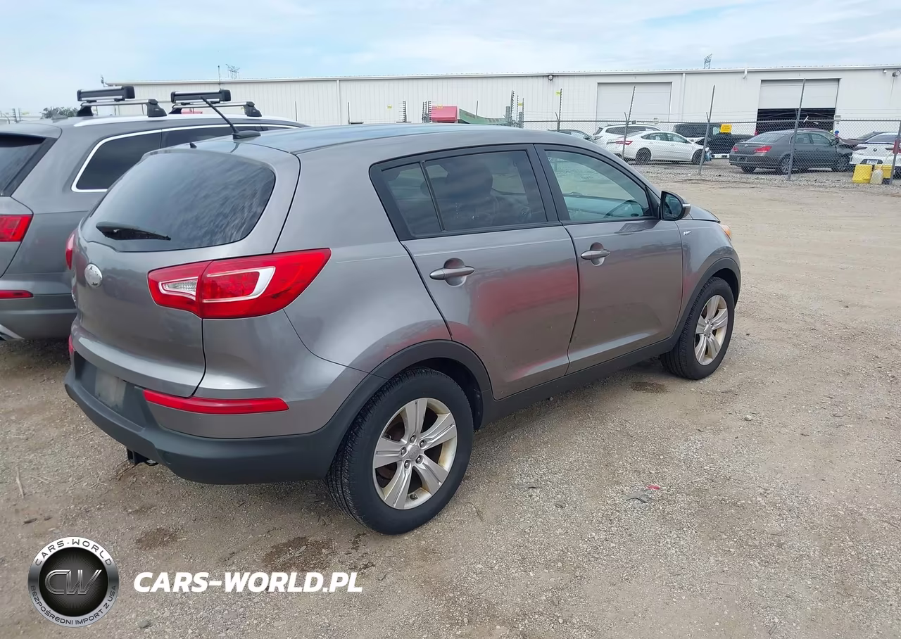 2013 Kia Sportage Lx VIN:KNDPBCA27D7405490 - 4