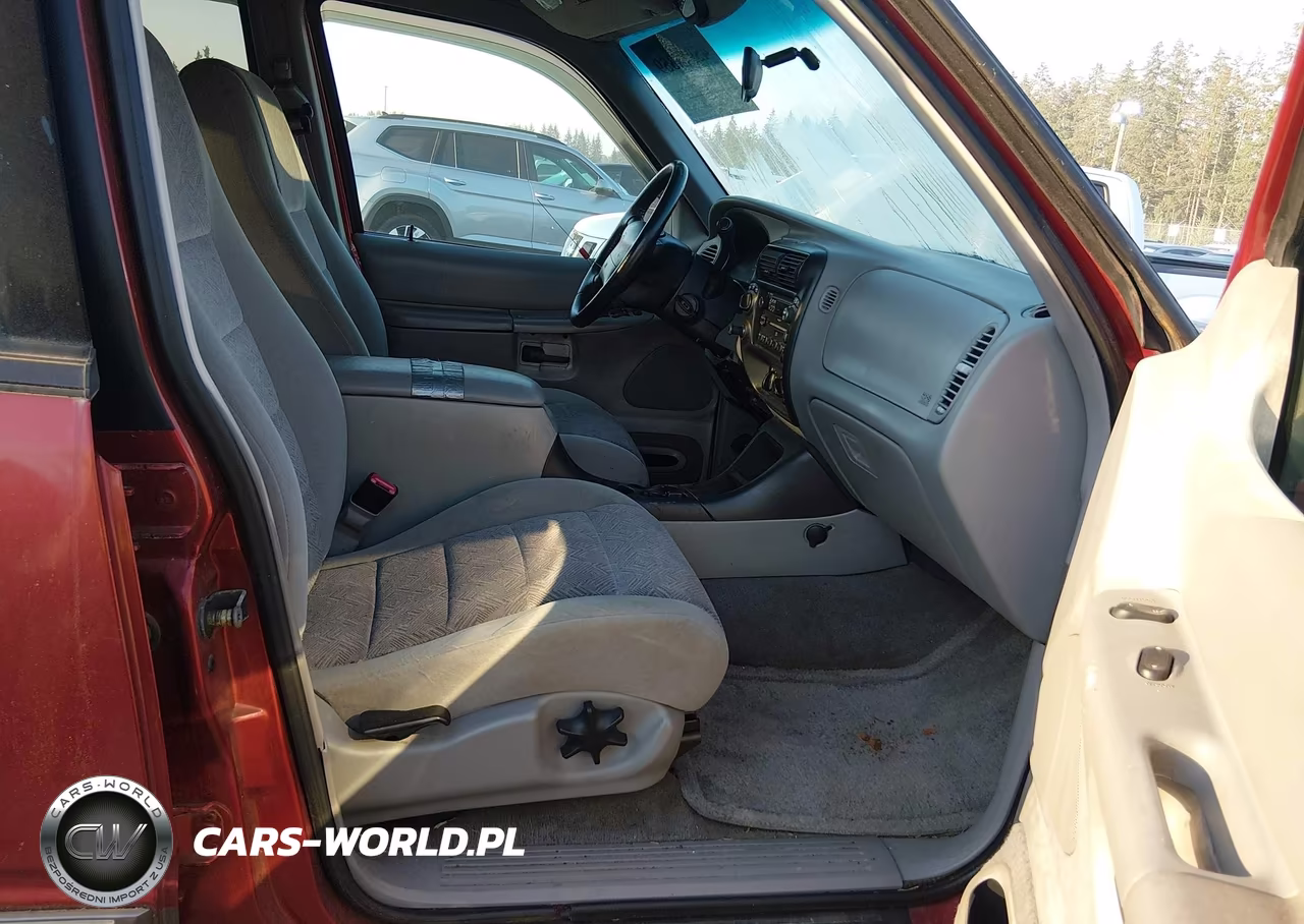 2000 Ford Explorer Xlt VIN:1FMZU73X0YUA80722 - 5