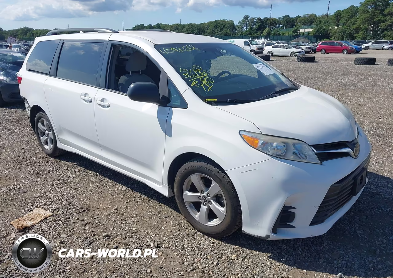 2019 Toyota Sienna Le 8 Passenger – zdjęcie 1 z 17