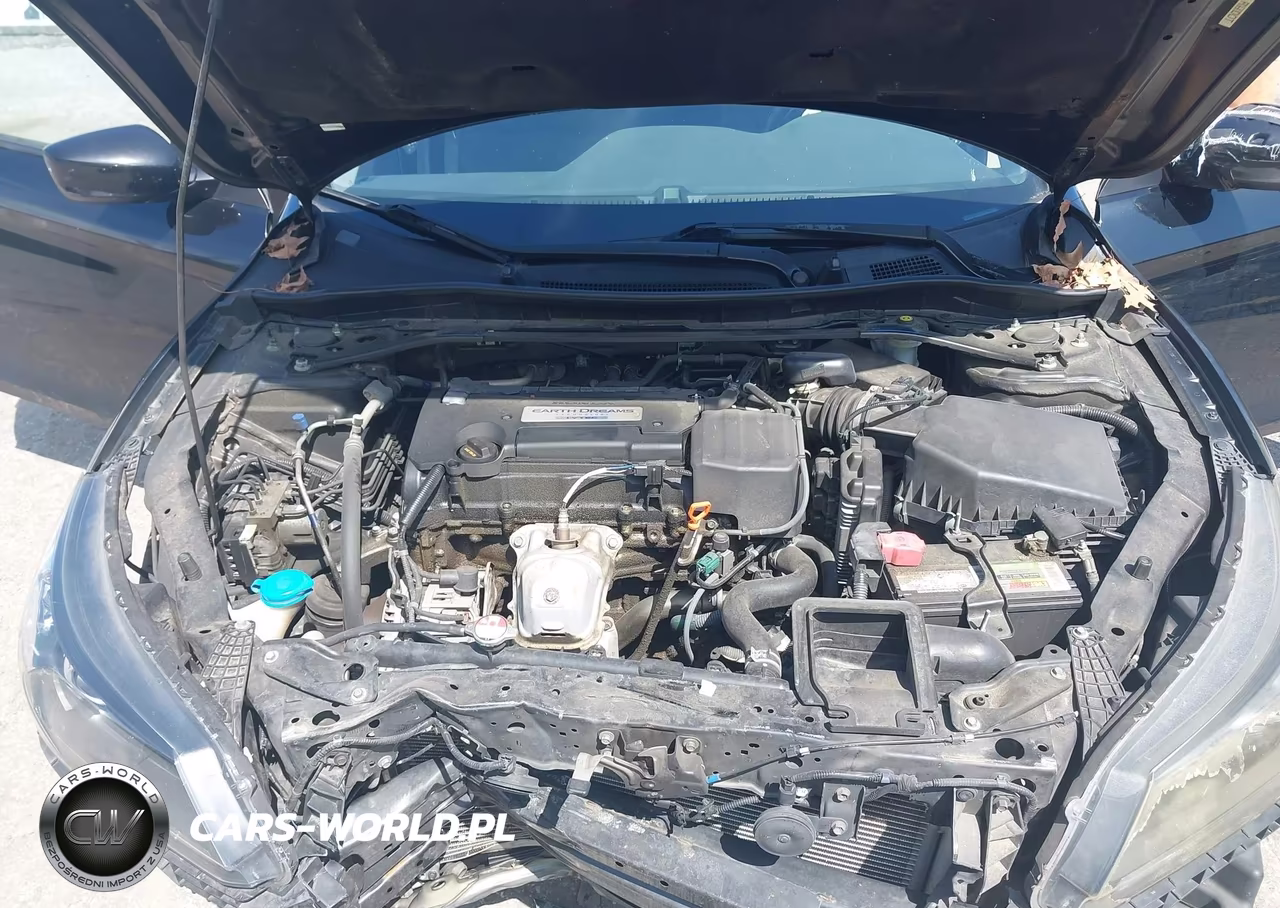 2015 Honda Accord Sport VIN:1HGCR2F57FA208592 - 10