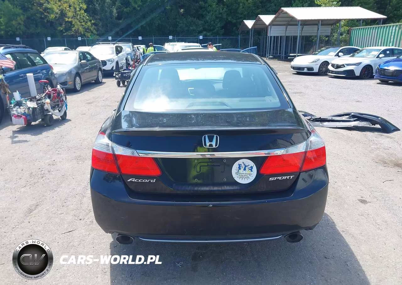 2015 Honda Accord Sport VIN:1HGCR2F57FA208592 - 16