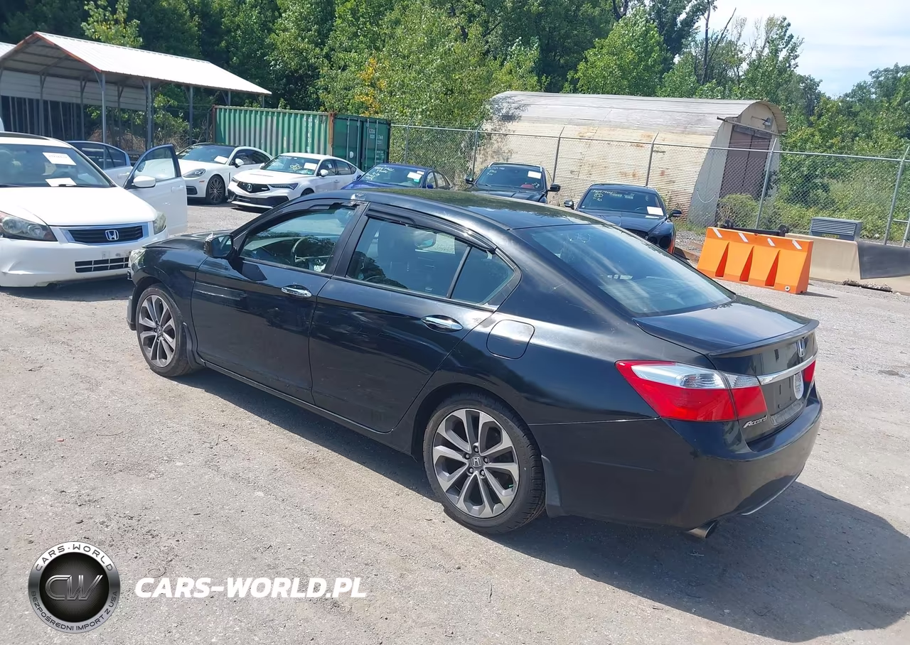 2015 Honda Accord Sport VIN:1HGCR2F57FA208592 - 3