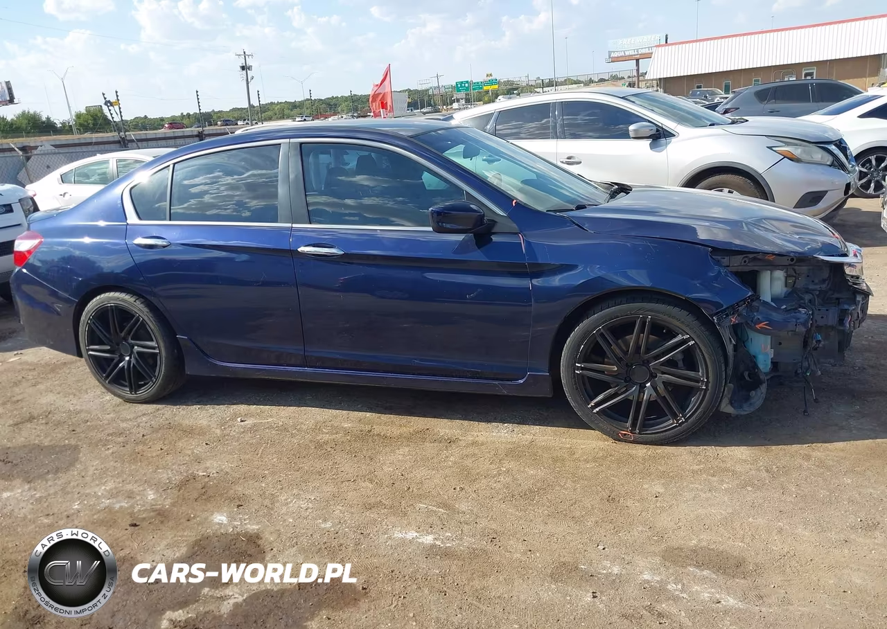 2017 Honda Accord Sport VIN:1HGCR2F58HA288486 - 14