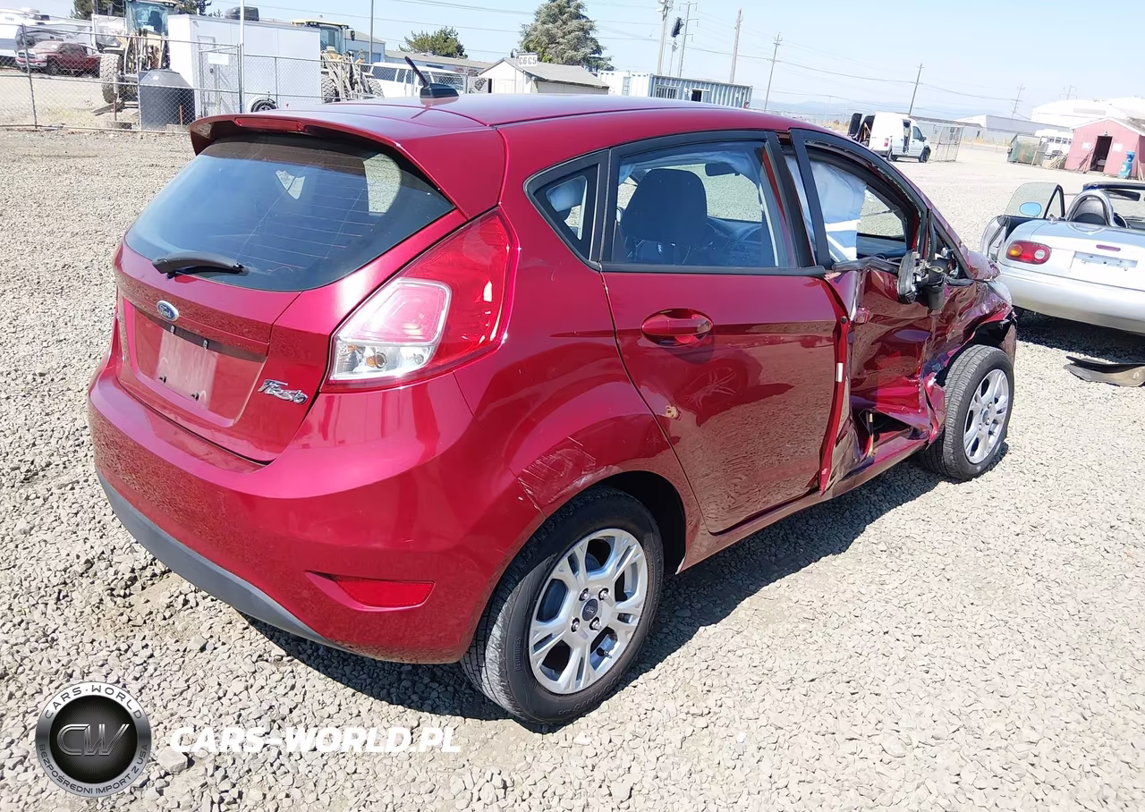 2015 Ford Fiesta Se VIN:3FADP4EJ2FM133618 - 4