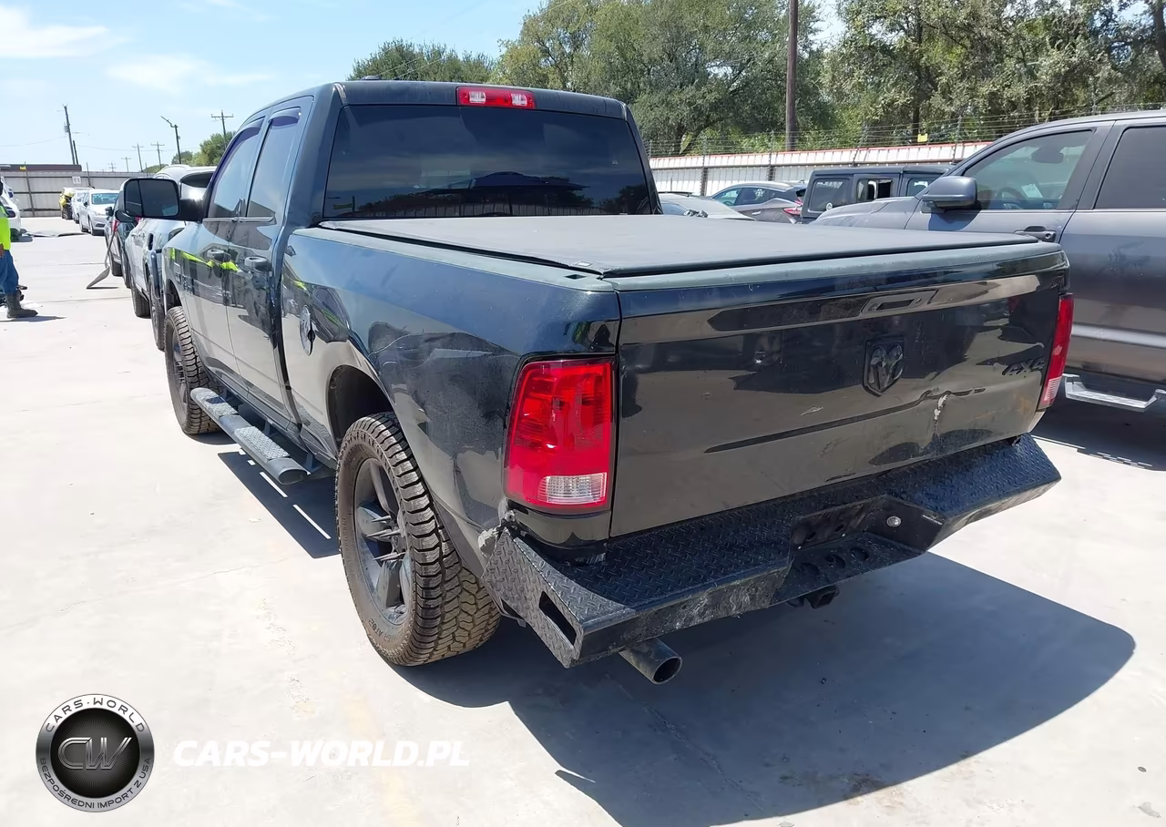 2017 Ram 1500 Express 4X4 6'4 Box VIN:1C6RR7FT0HS510783 - 3