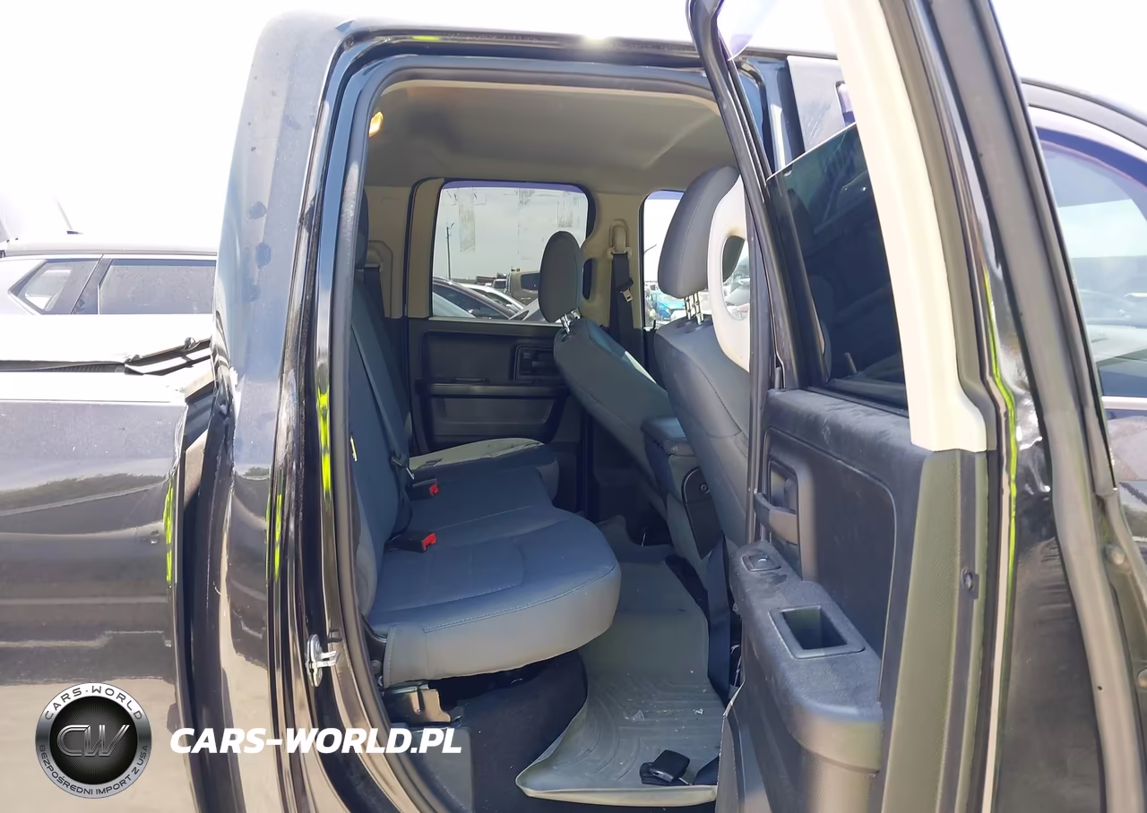 2017 Ram 1500 Express 4X4 6'4 Box VIN:1C6RR7FT0HS510783 - 8