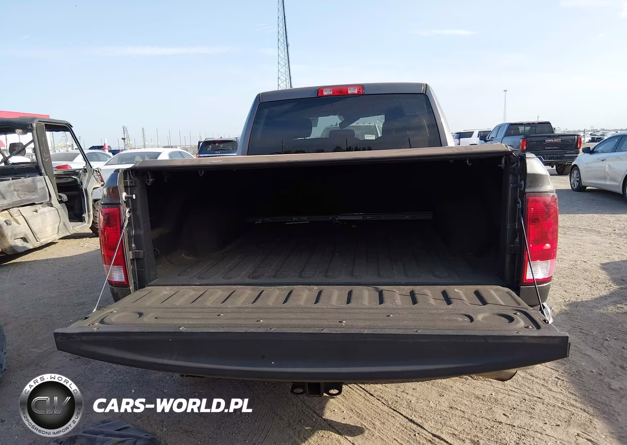 2019 Ram 1500 Classic Tradesman 4X2 6'4 Box VIN:1C6RR6FT5KS723696 - 16