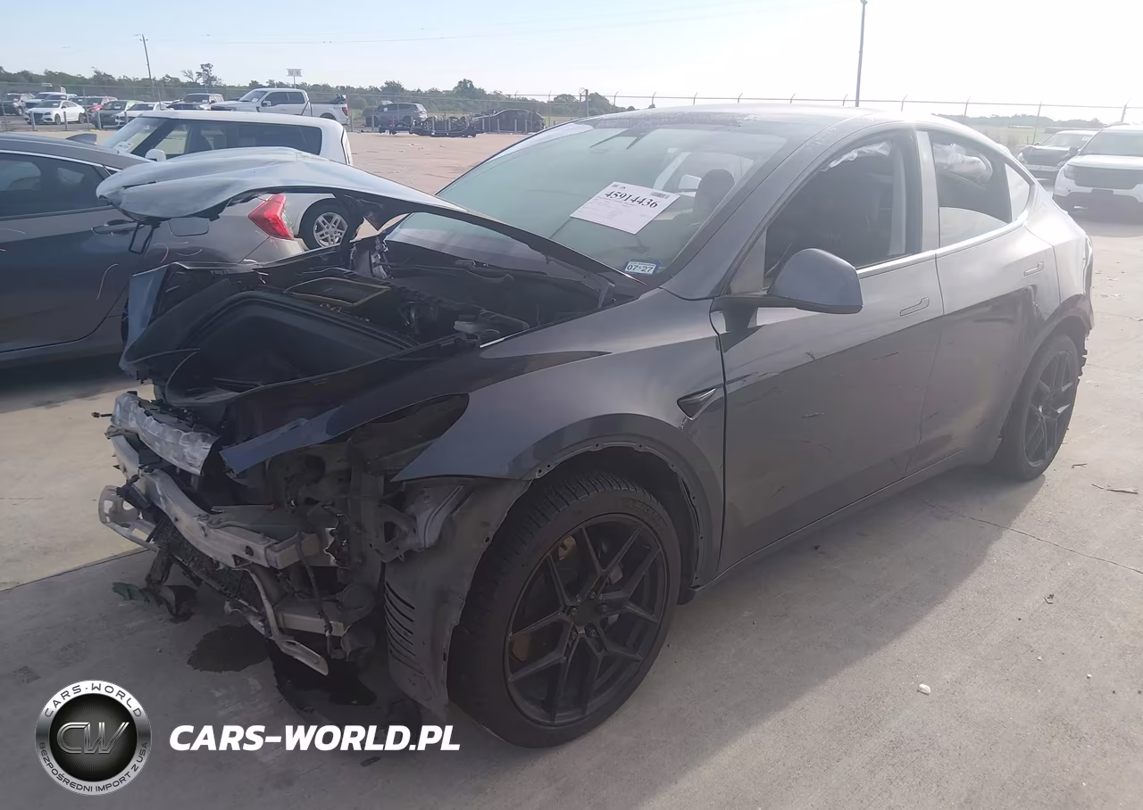 2020 Tesla Model Y Long Range Dual Motor All-Wheel Drive VIN:5YJYGDEE1LF041592 - 2