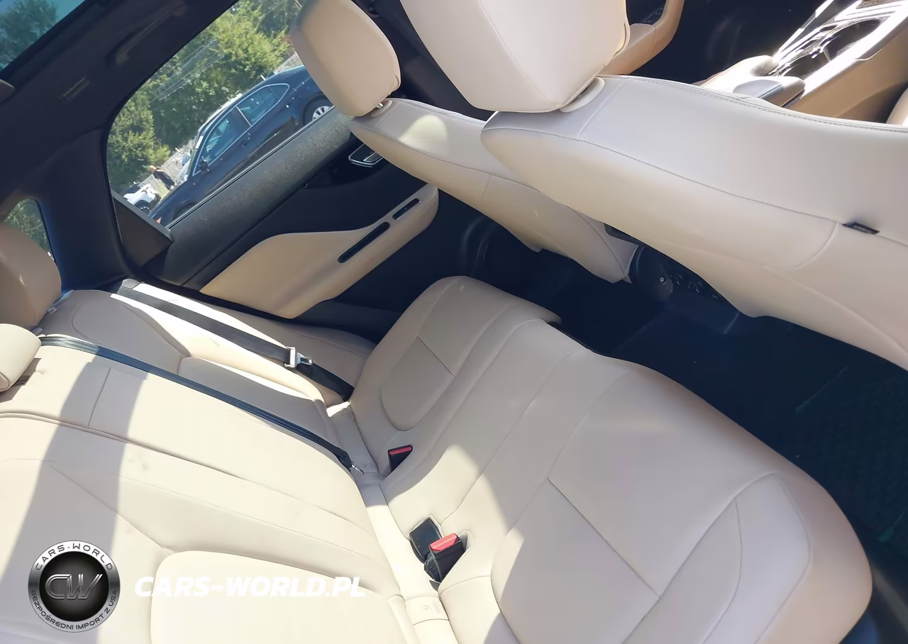 2017 Jaguar F-Pace 20D Premium VIN:SADCJ2BN6HA492929 - 8