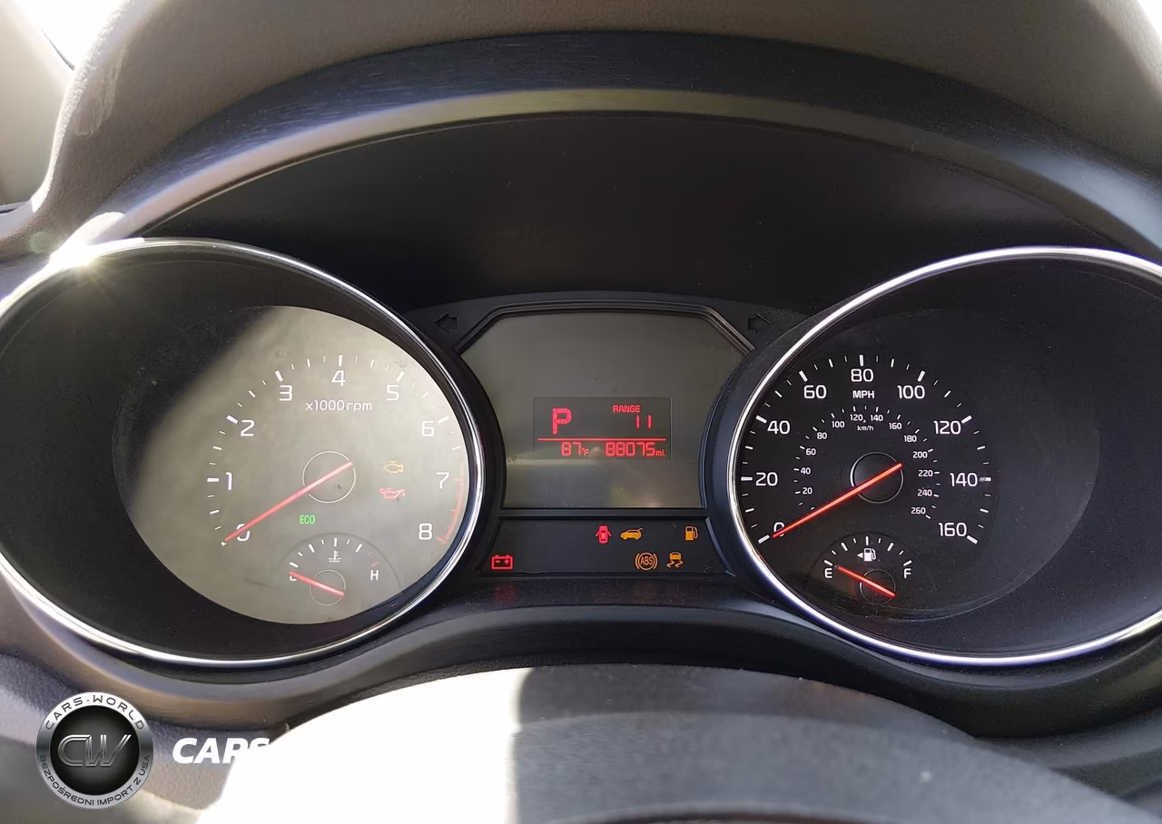 2017 Kia Sedona L VIN:KNDMA5C10H6258995 - 7