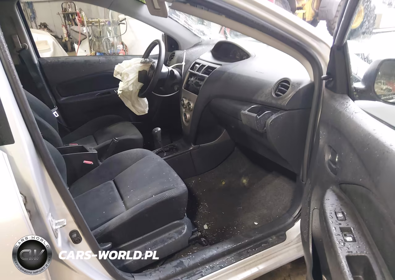 2012 Toyota Yaris VIN:JTDBT4K39CL015789 - 5