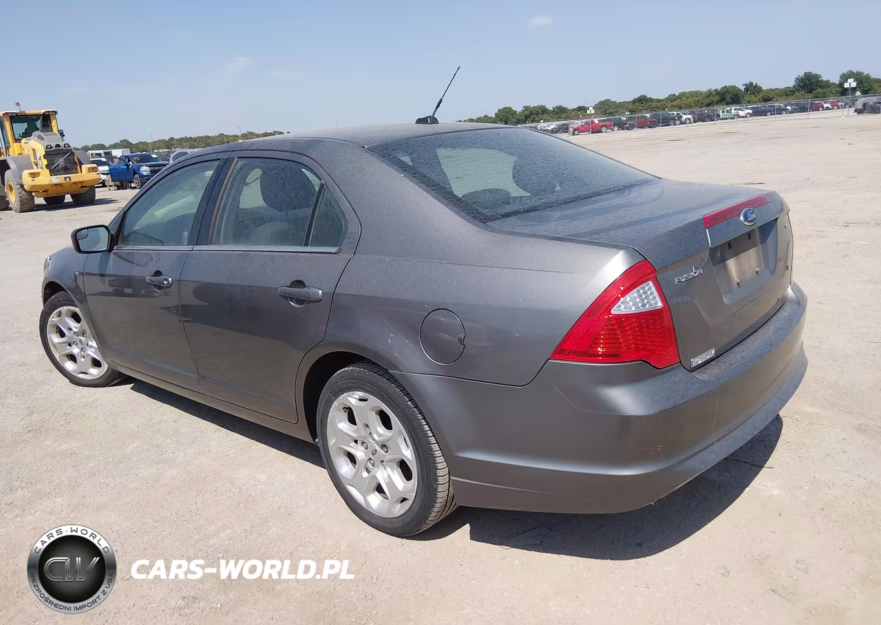 2011 Ford Fusion Se VIN:3FAHP0HA9BR139418 - 3