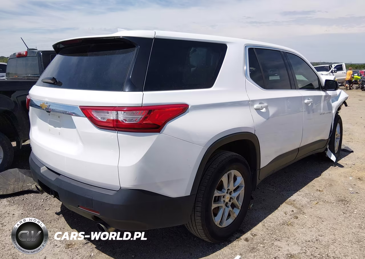 2020 Chevrolet Traverse Fwd Ls VIN:1GNERFKW4LJ105811 - 4