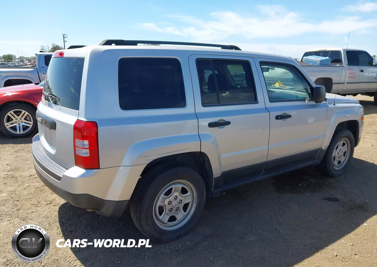 2012 Jeep Patriot Sport VIN:1C4NJPBA3CD542319 - 4