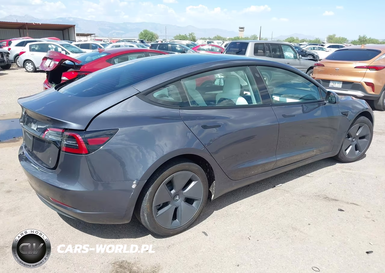 2023 Tesla Model 3 Rear-Wheel Drive VIN:5YJ3E1EAXPF712873 - 4