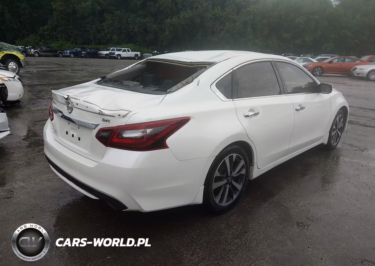 2017 Nissan Altima 2.5 Sr VIN:1N4AL3AP4HN355346 - 4