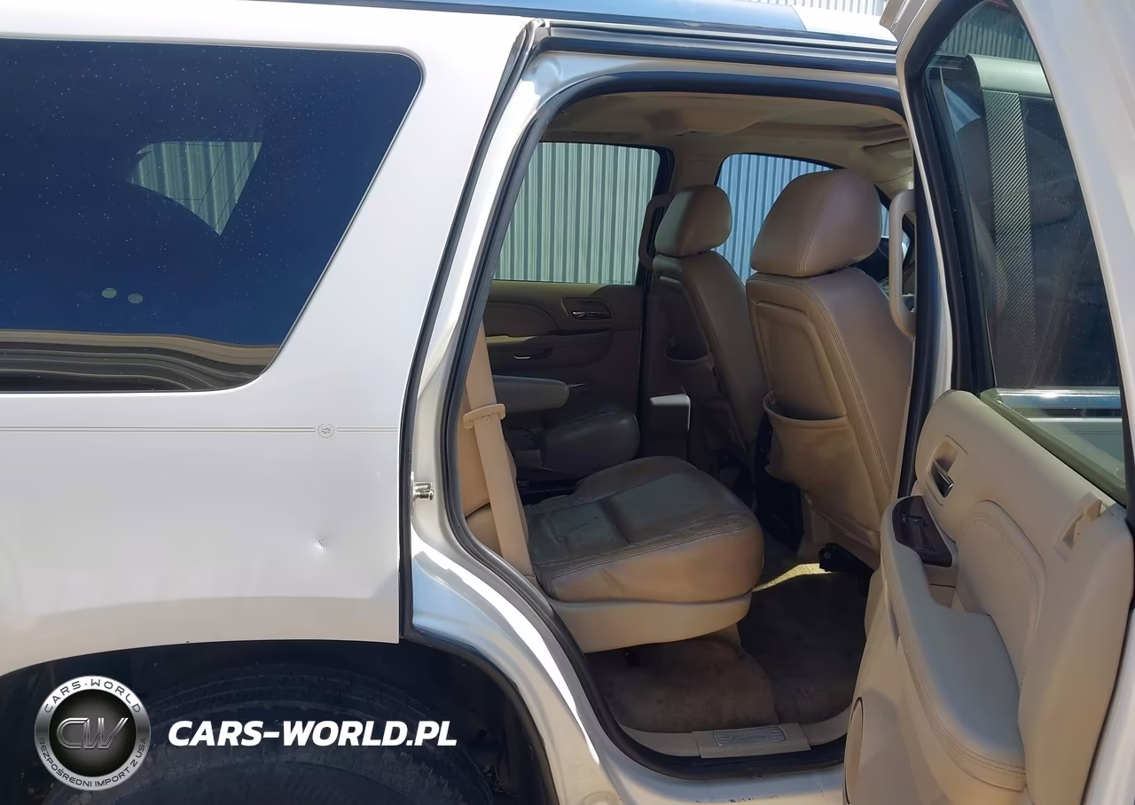 2011 Cadillac Escalade Luxury VIN:1GYS4BEF5BR152161 - 8