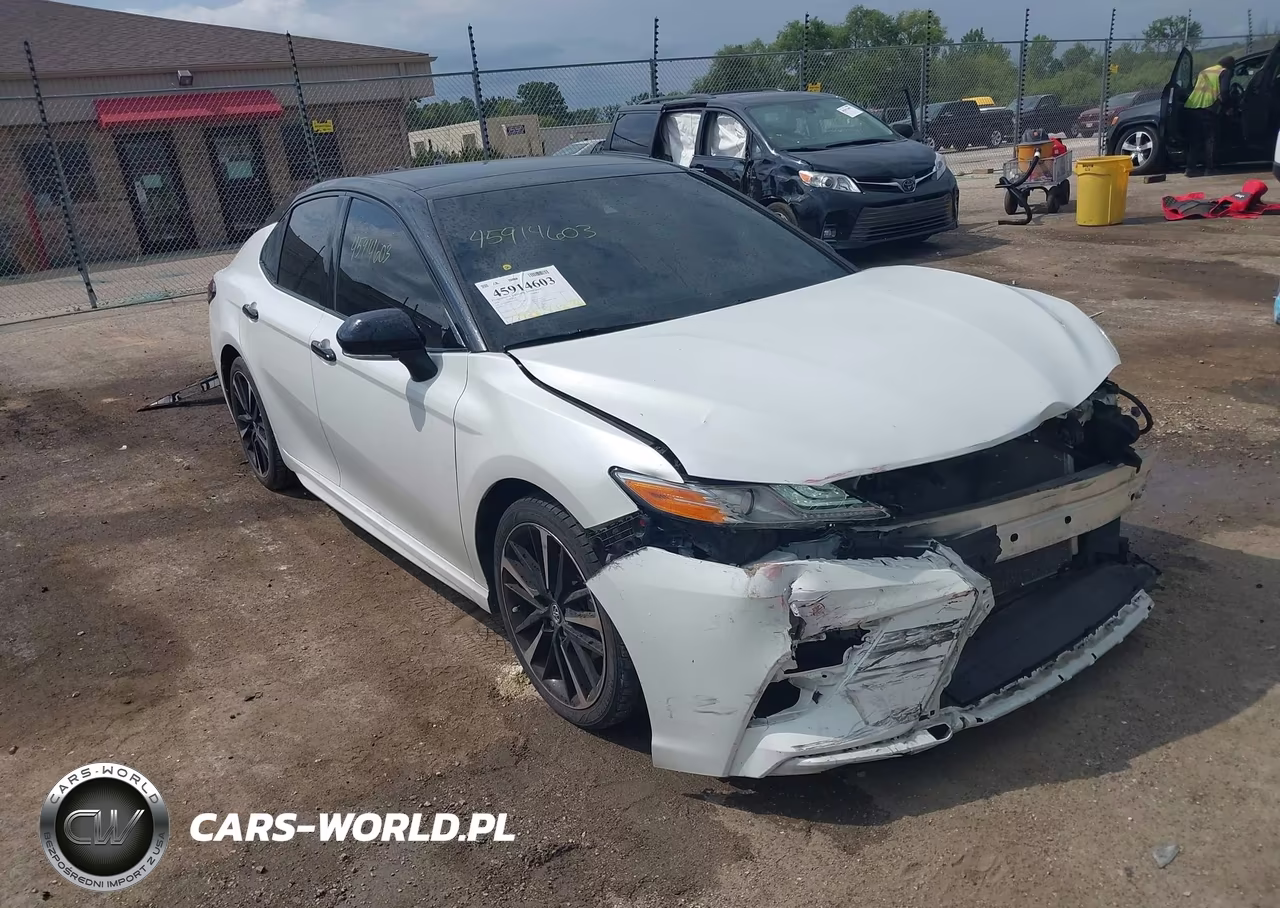 2020 Toyota Camry Xse