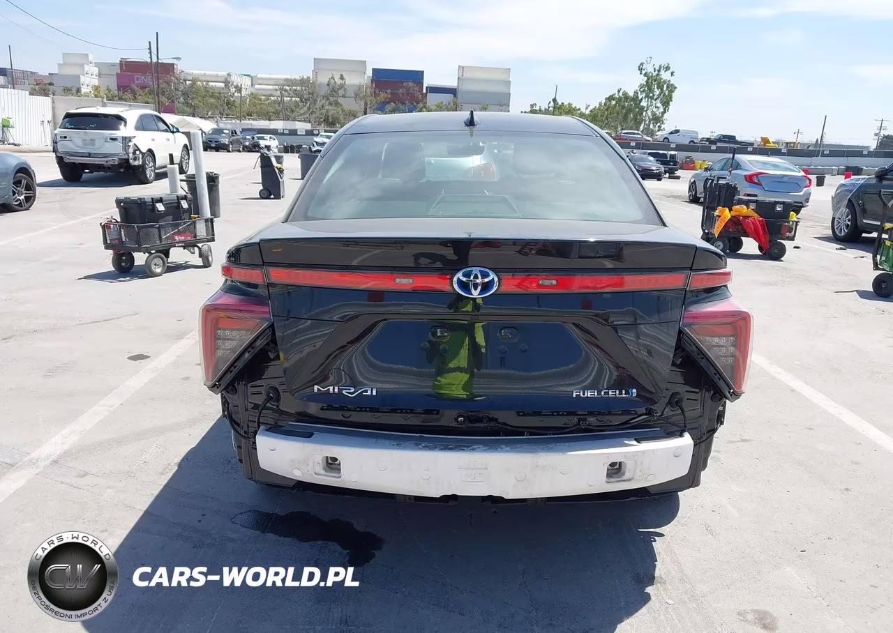 2018 Toyota Mirai VIN:JTDBVRBD3JA004957 - 17