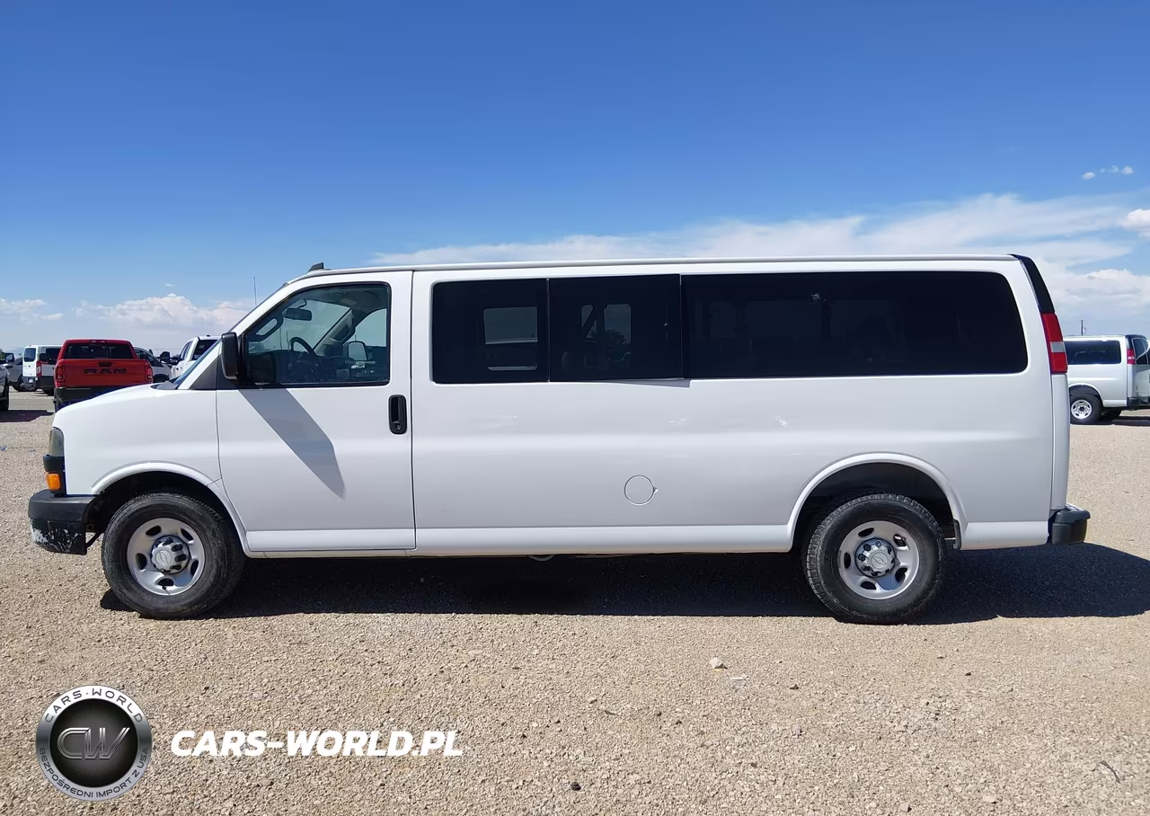 2019 Chevrolet Express 3500 Ls VIN:1GAZGNFG2K1345752 - 19