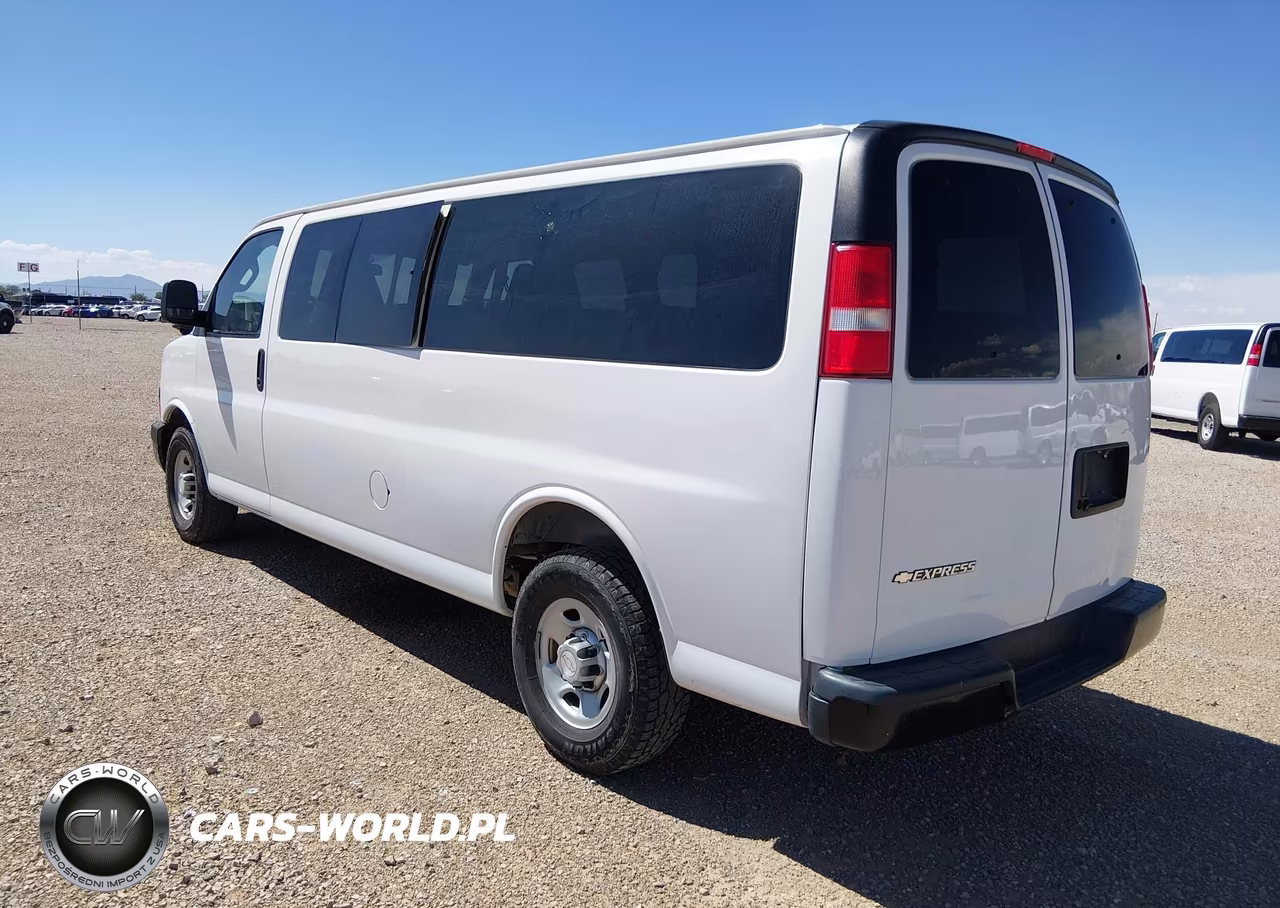 2019 Chevrolet Express 3500 Ls VIN:1GAZGNFG2K1345752 - 3