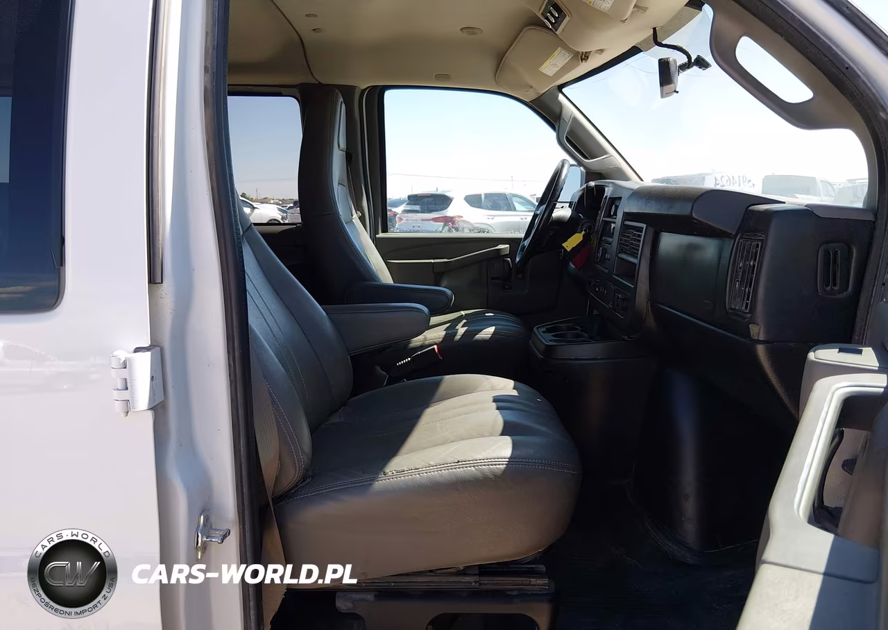 2019 Chevrolet Express 3500 Ls VIN:1GAZGNFG2K1345752 - 5