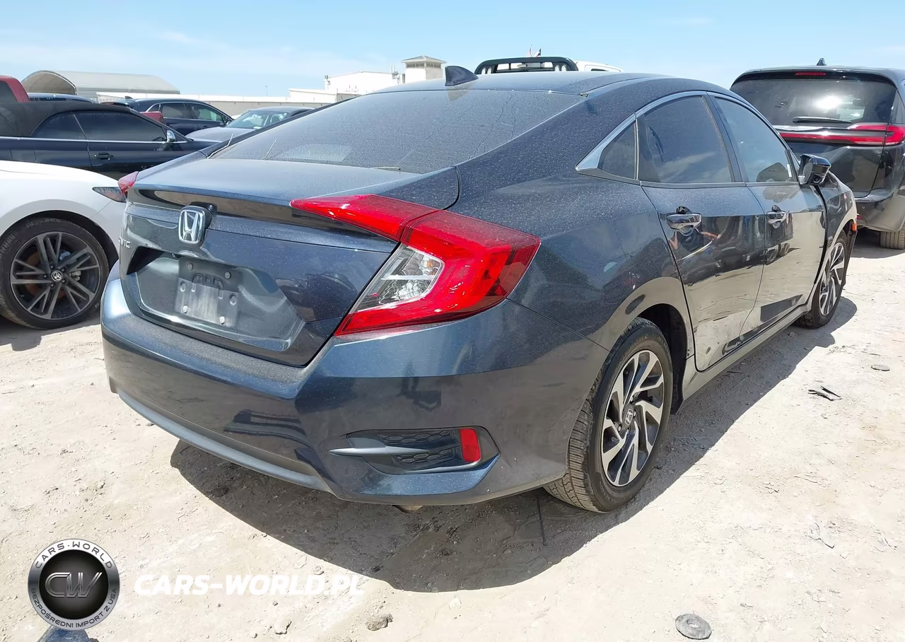 2017 Honda Civic Ex VIN:19XFC2F8XHE047680 - 4
