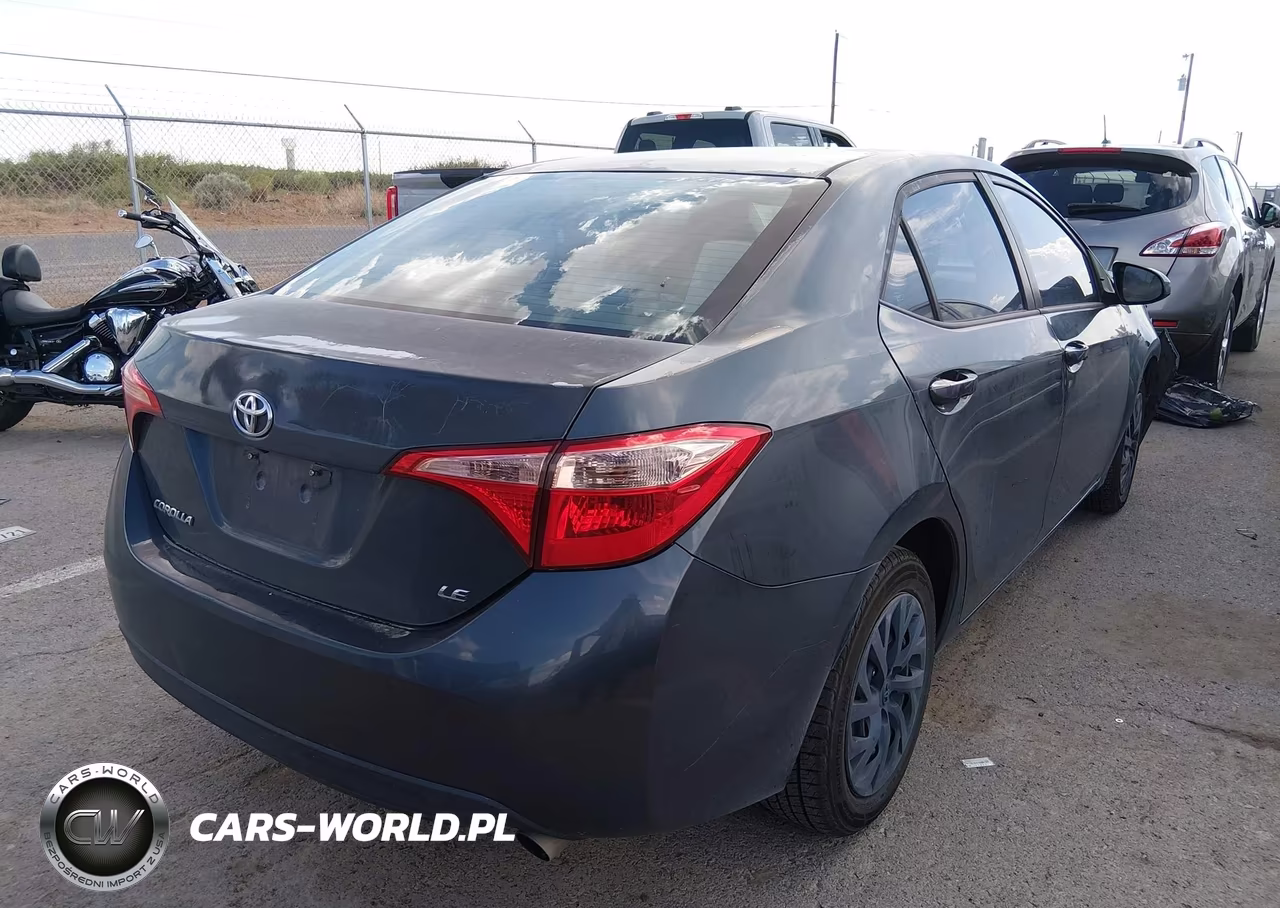 2019 Toyota Corolla Le VIN:5YFBURHE5KP881482 - 4