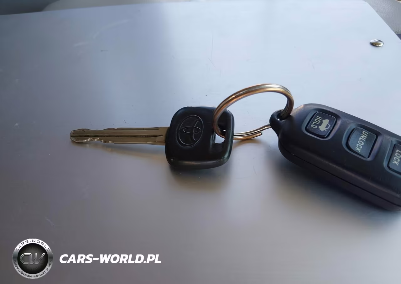 2004 Toyota Camry Le VIN:4T1BE30K14U865809 - 11