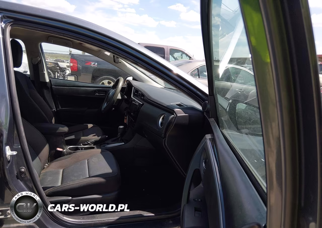 2017 Toyota Corolla Le VIN:5YFBURHE6HP612304 - 5