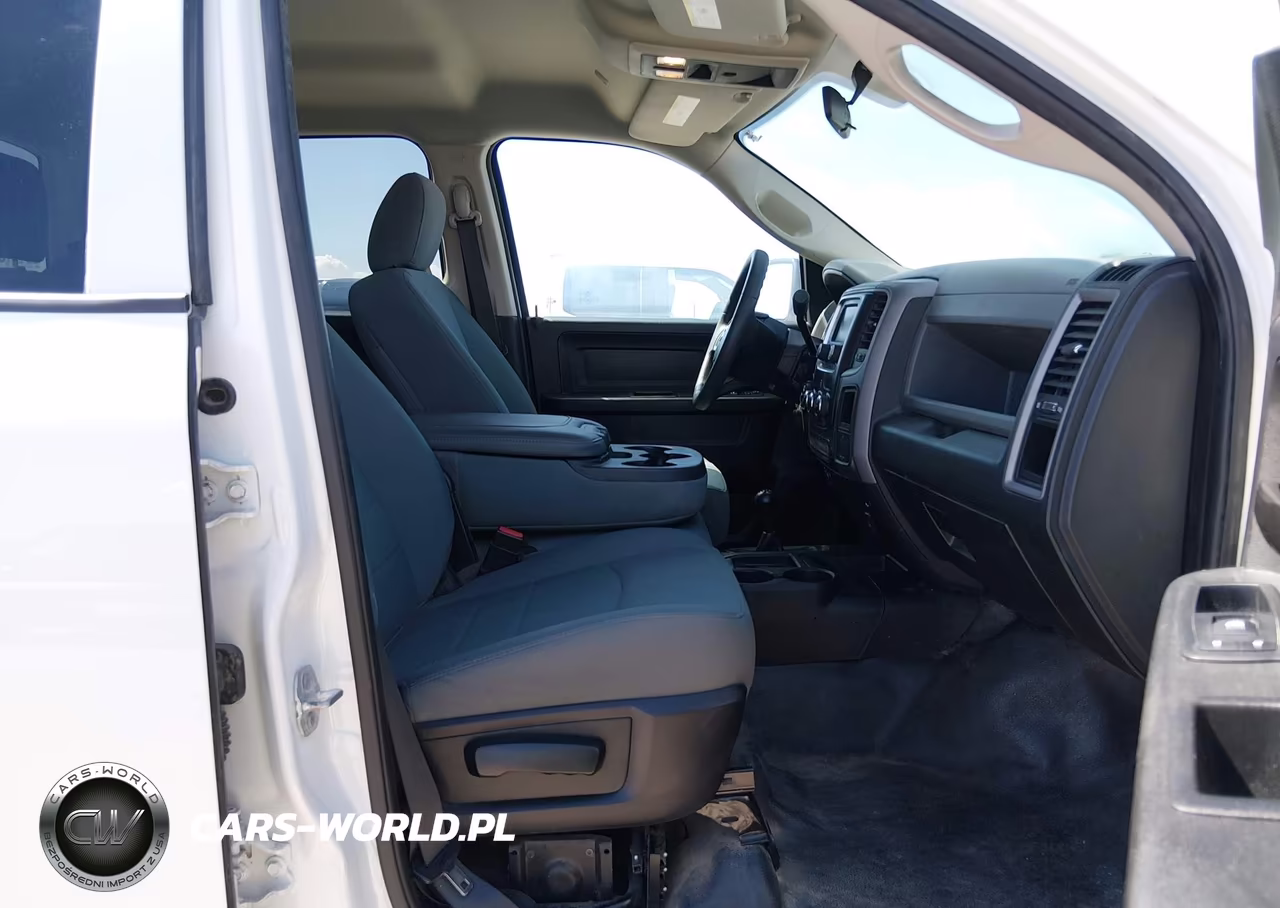 2018 Ram 2500 Tradesman 4X4 8' Box VIN:3C6TR5HT9JG287597 - 5