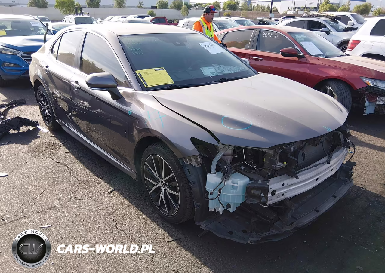 2022 Toyota Camry Se – zdjęcie 1 z 17