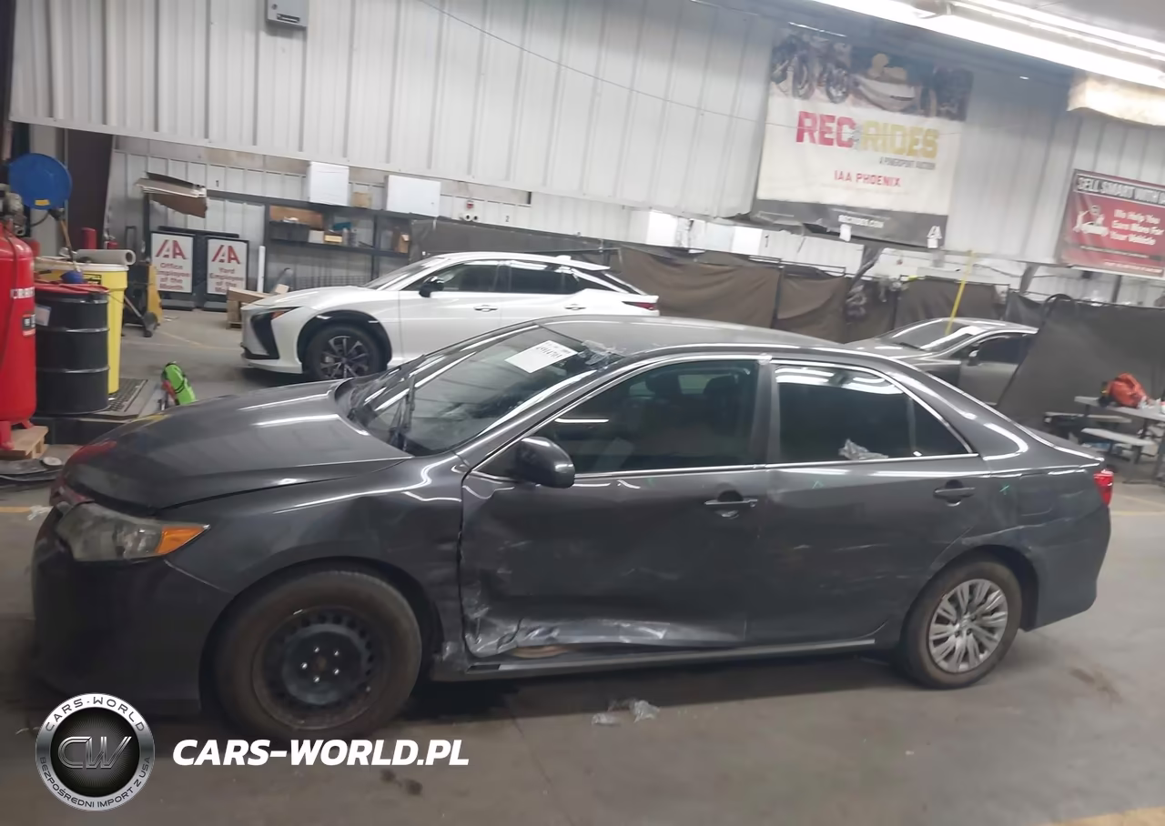 2013 Toyota Camry Le VIN:4T1BF1FK4DU247375 - 14