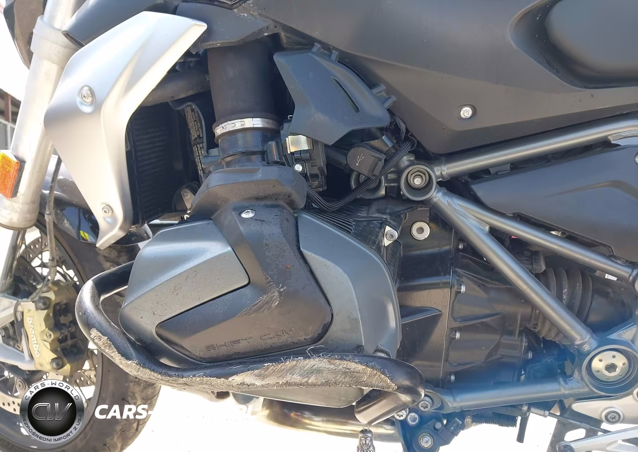 2023 BMW R 1250 R VIN:WB10M7305P6H82456 - 9