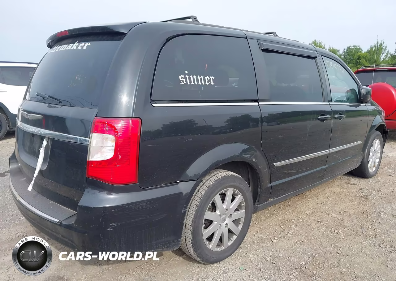 2015 Chrysler Town & Country Touring VIN:2C4RC1BGXFR751362 - 4