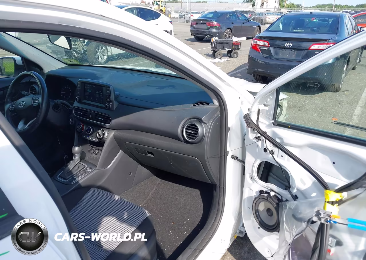 2021 Hyundai Kona Sel VIN:KM8K2CAAXMU747823 - 5